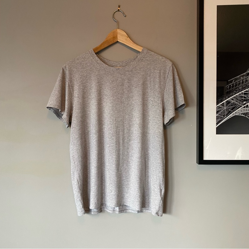 Aritzia Babaton Foundation Relaxed Hip T-shirt (S)